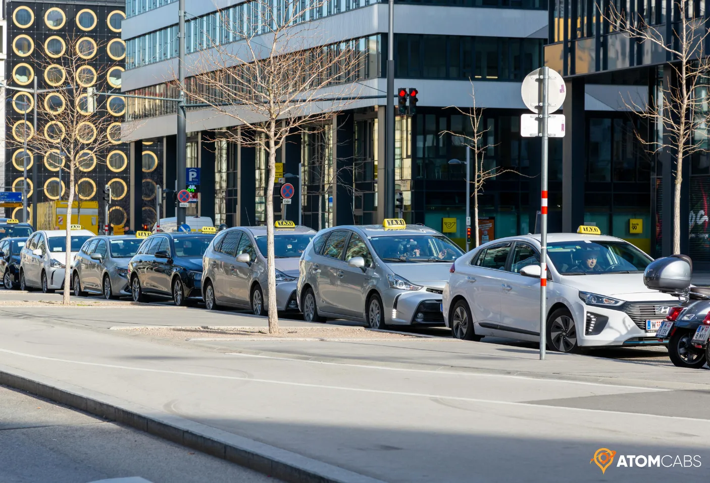 School Trips & Group Travel: Booking Multiple Taxis the Smart Way-2