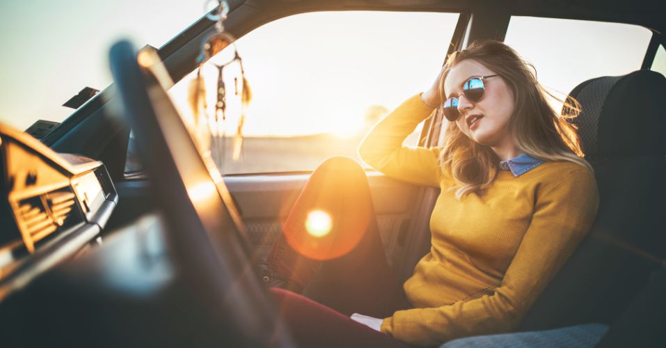Taxi vs Public Transport for Long-Distance Travel: Which Is Really Worth It?